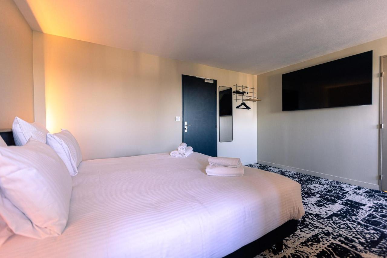 Logis Hotel & Restaurant Le Vert Bocage Franqueville-Saint-Pierre エクステリア 写真