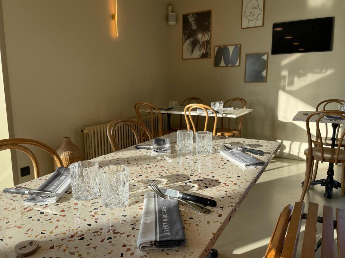 Logis Hotel & Restaurant Le Vert Bocage Franqueville-Saint-Pierre エクステリア 写真