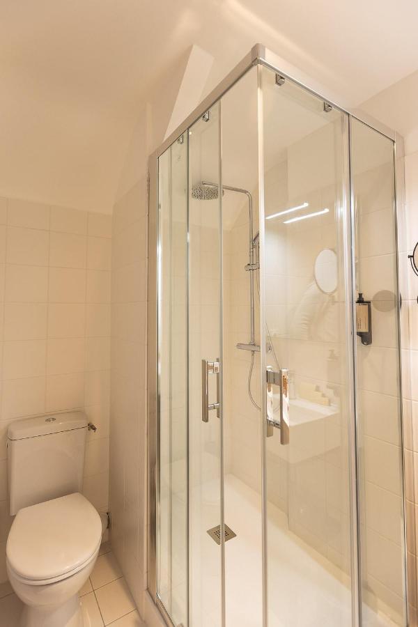 Logis Hotel & Restaurant Le Vert Bocage Franqueville-Saint-Pierre エクステリア 写真