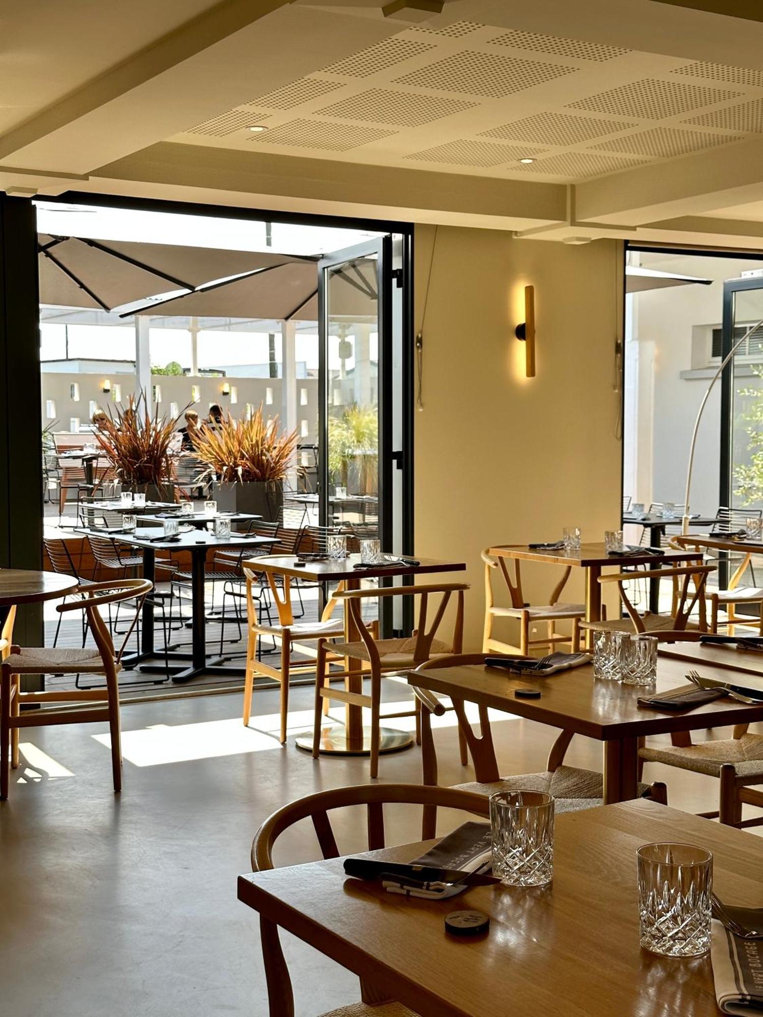 Logis Hotel & Restaurant Le Vert Bocage Franqueville-Saint-Pierre エクステリア 写真