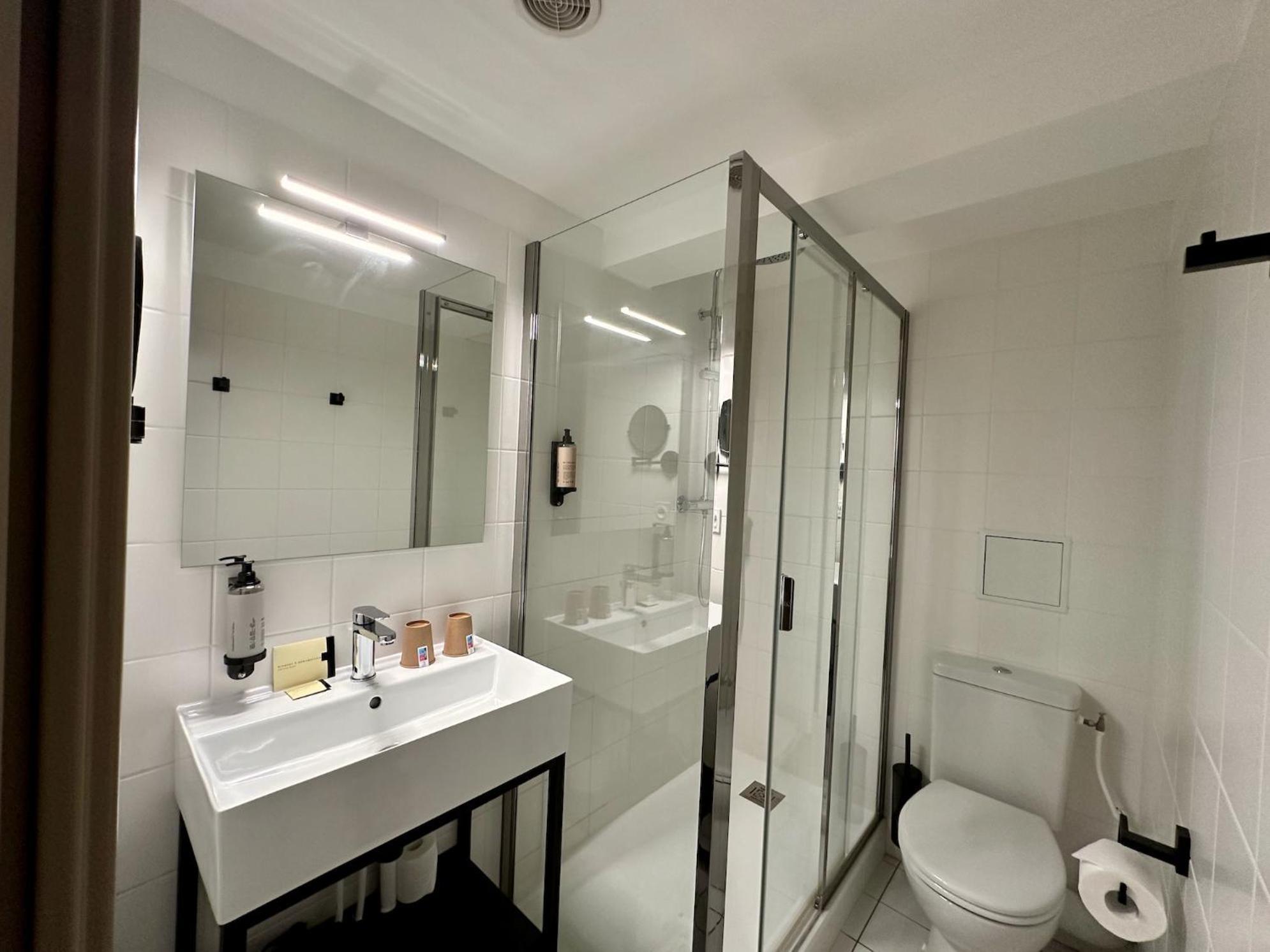 Logis Hotel & Restaurant Le Vert Bocage Franqueville-Saint-Pierre エクステリア 写真
